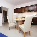 Antonio - Apartman Trogir