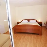 Antonio - Apartman *
