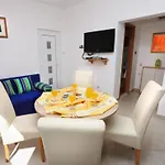 Antonio - Apartman *
