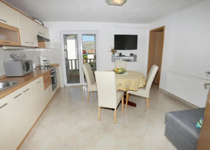 Antonio - Appartement Trogir